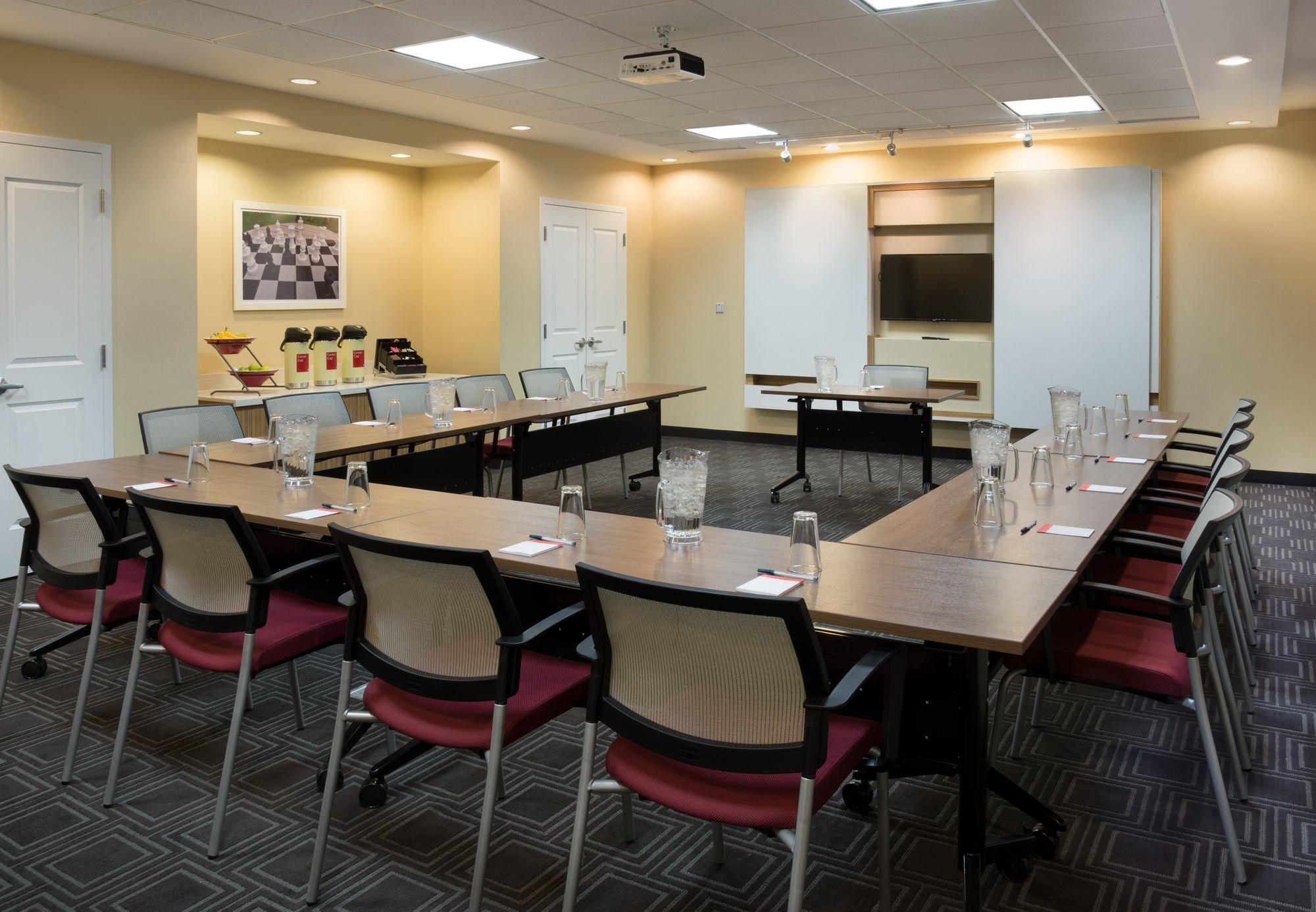Towneplace Suites By Marriott Ottawa Kanata Екстер'єр фото