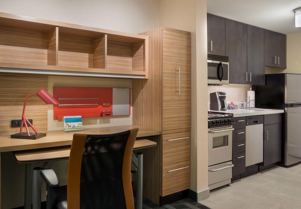 Towneplace Suites By Marriott Ottawa Kanata Екстер'єр фото