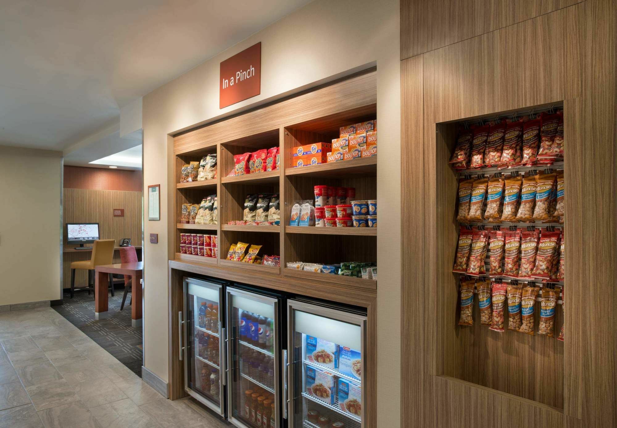Towneplace Suites By Marriott Ottawa Kanata Екстер'єр фото